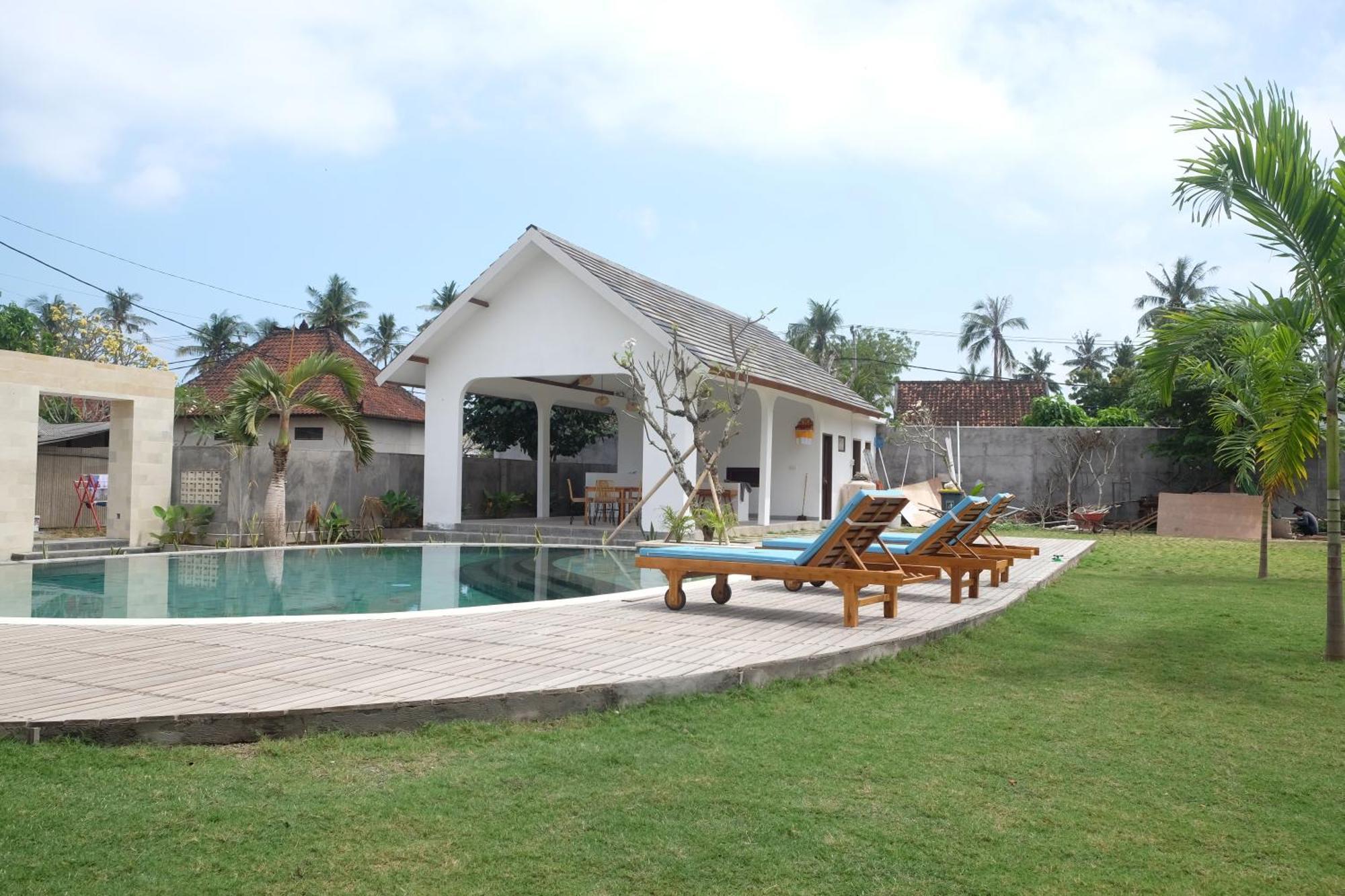 Dipenida Bali Hotel Batununggul Екстериор снимка