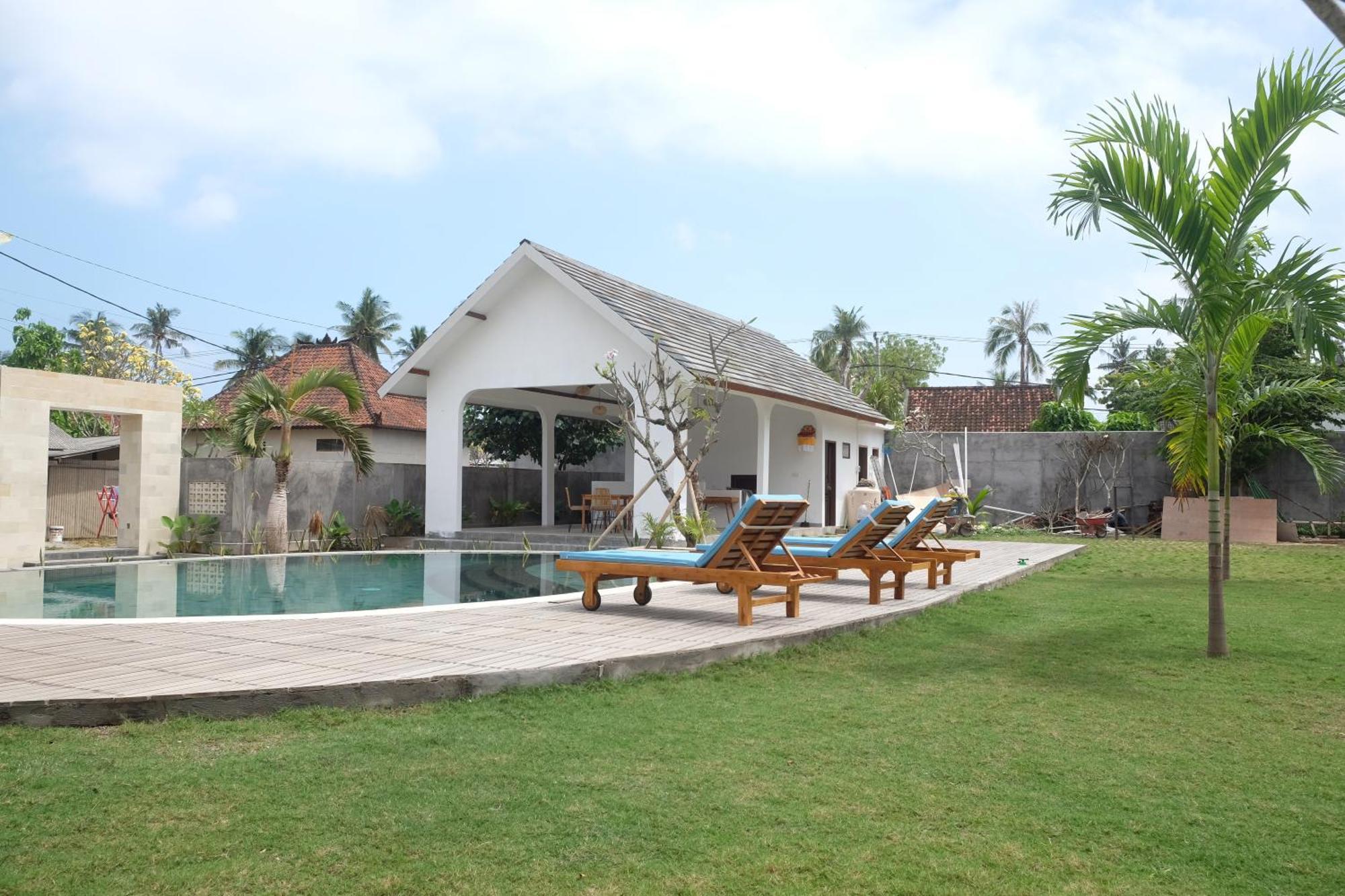 Dipenida Bali Hotel Batununggul Екстериор снимка
