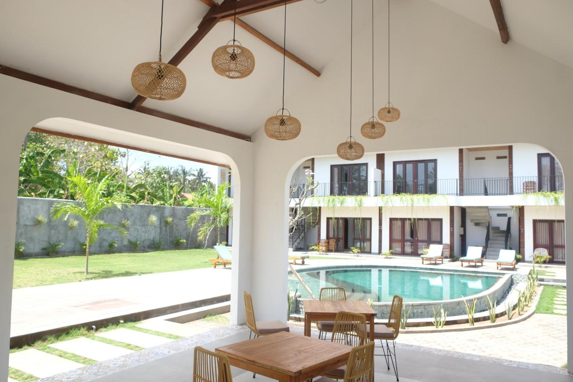 Dipenida Bali Hotel Batununggul Екстериор снимка